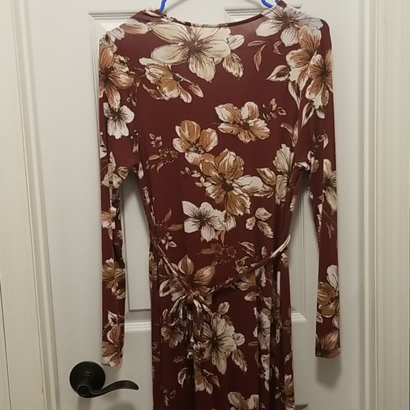 Maternity Maxi - Picture 4 of 5